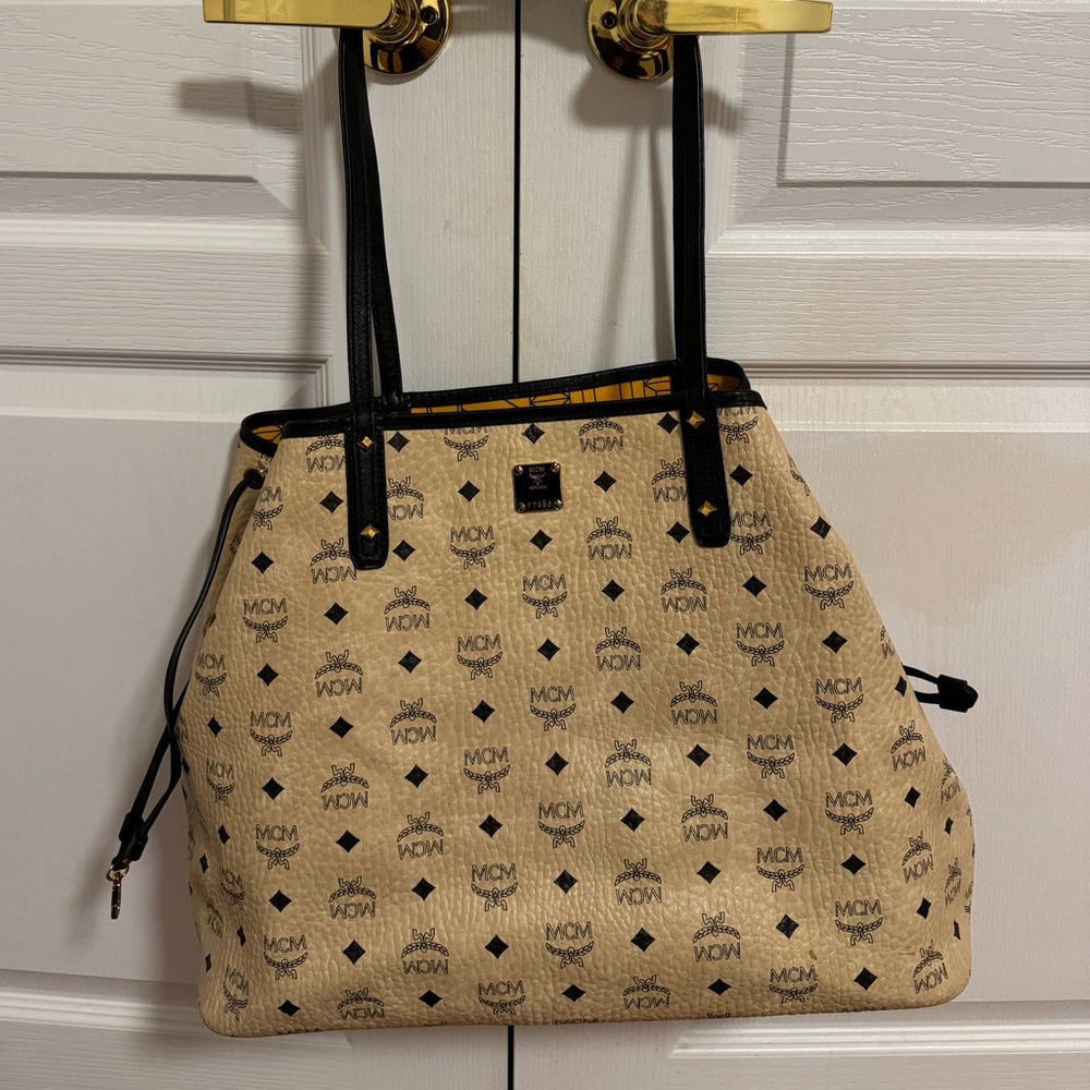 MCM Large reversible Liz Shopper Tote
